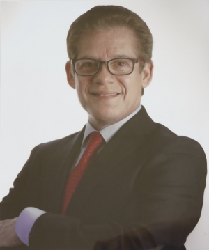 Dr. Aurelio López Colombo