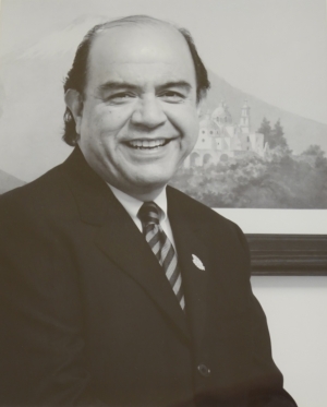 Dr. Eduardo Marín López